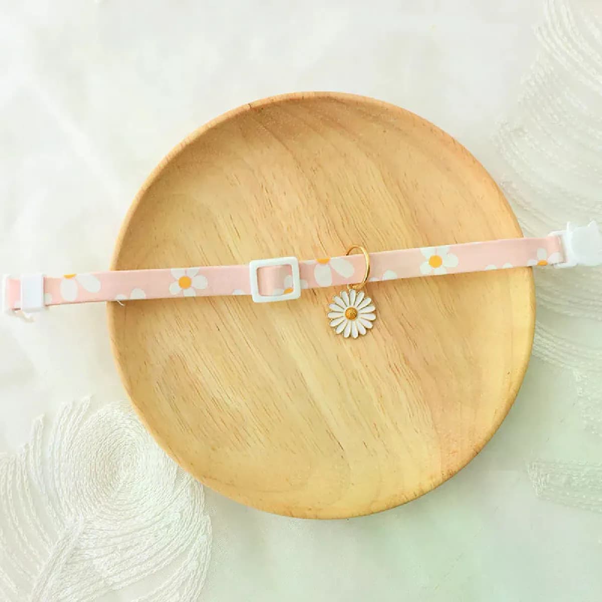 Collier réglable en forme de fruit pour chat, pendentif avocat couleur bonbon, mignon, tendance, boucle de sécurité, collier en nylon avec cloches~01274